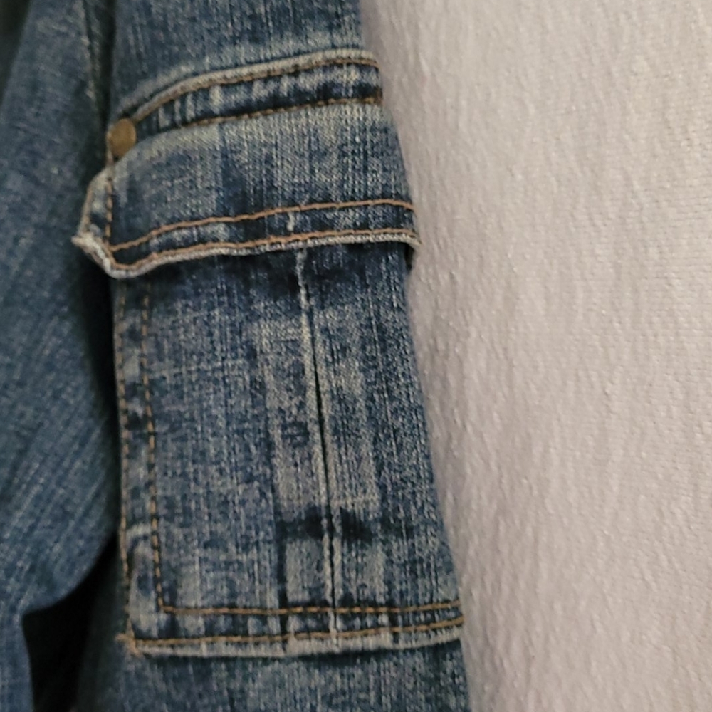 Jacket - Picture 2 of 5
